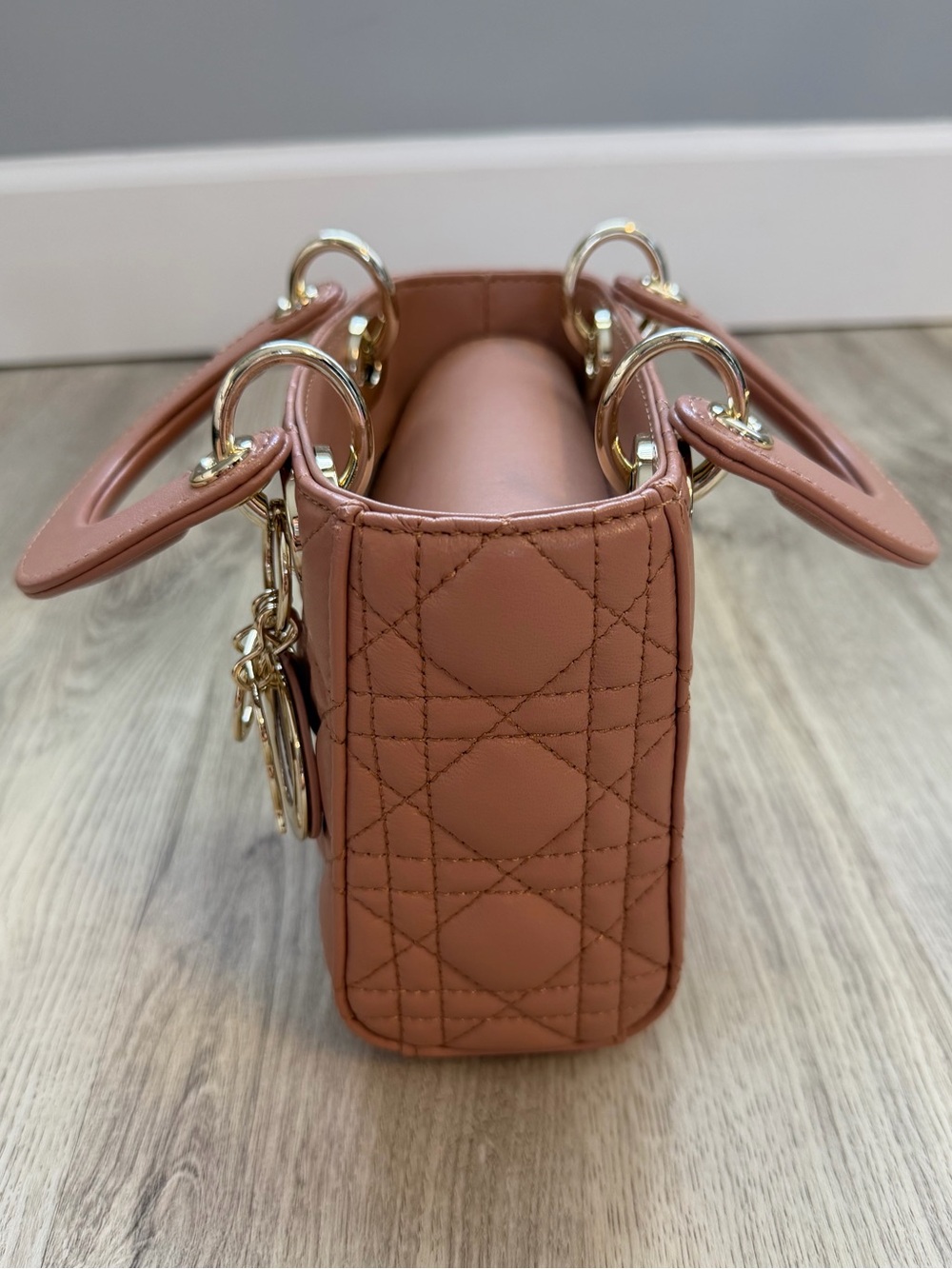 Lady Inspo - Mini Quilted Top-Handle Tote Bag in Blush / Tan with Gold Hardware - Picture 5 of 8